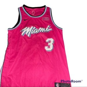 Dewayne wade pink Miami jersey